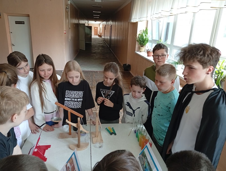 Подорож "Країною Чудес" STEM-день 2025 (СЗШ№3) 1 495334071 1219558939960636 5903150701253702645 n